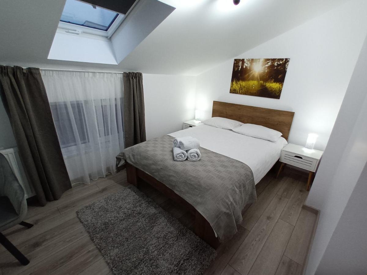 Old Town Studio Apartments บายามาเร ภายนอก รูปภาพ