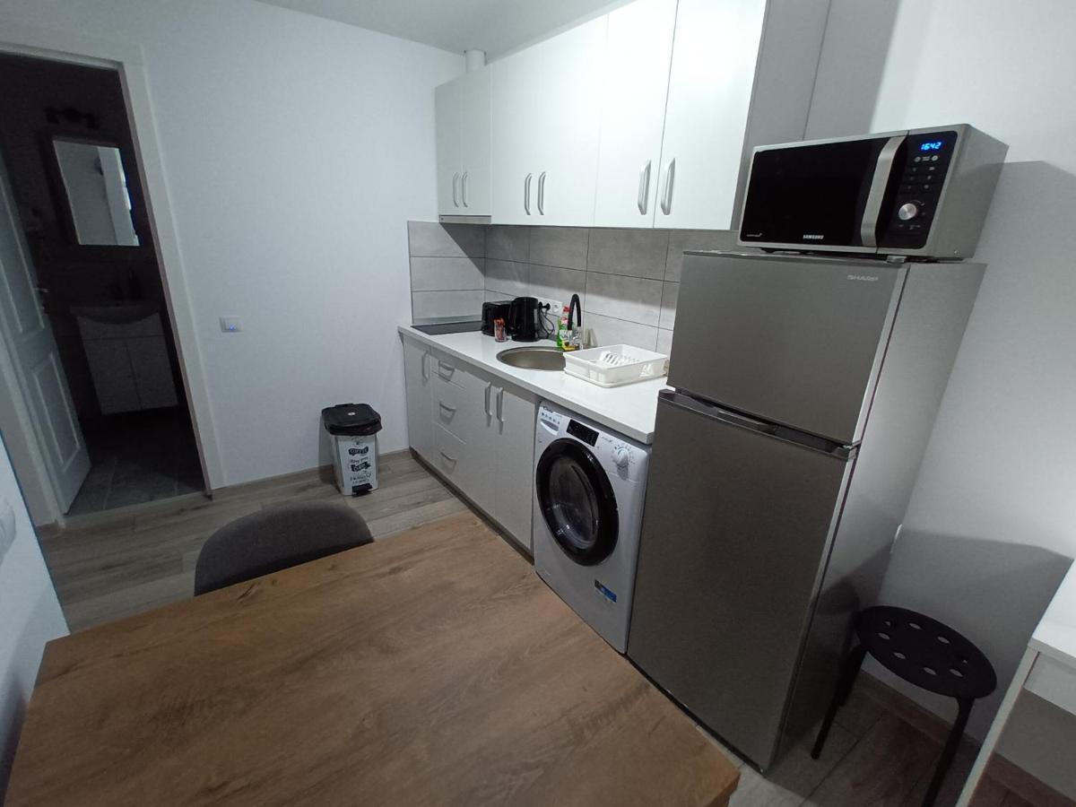 Old Town Studio Apartments บายามาเร ภายนอก รูปภาพ