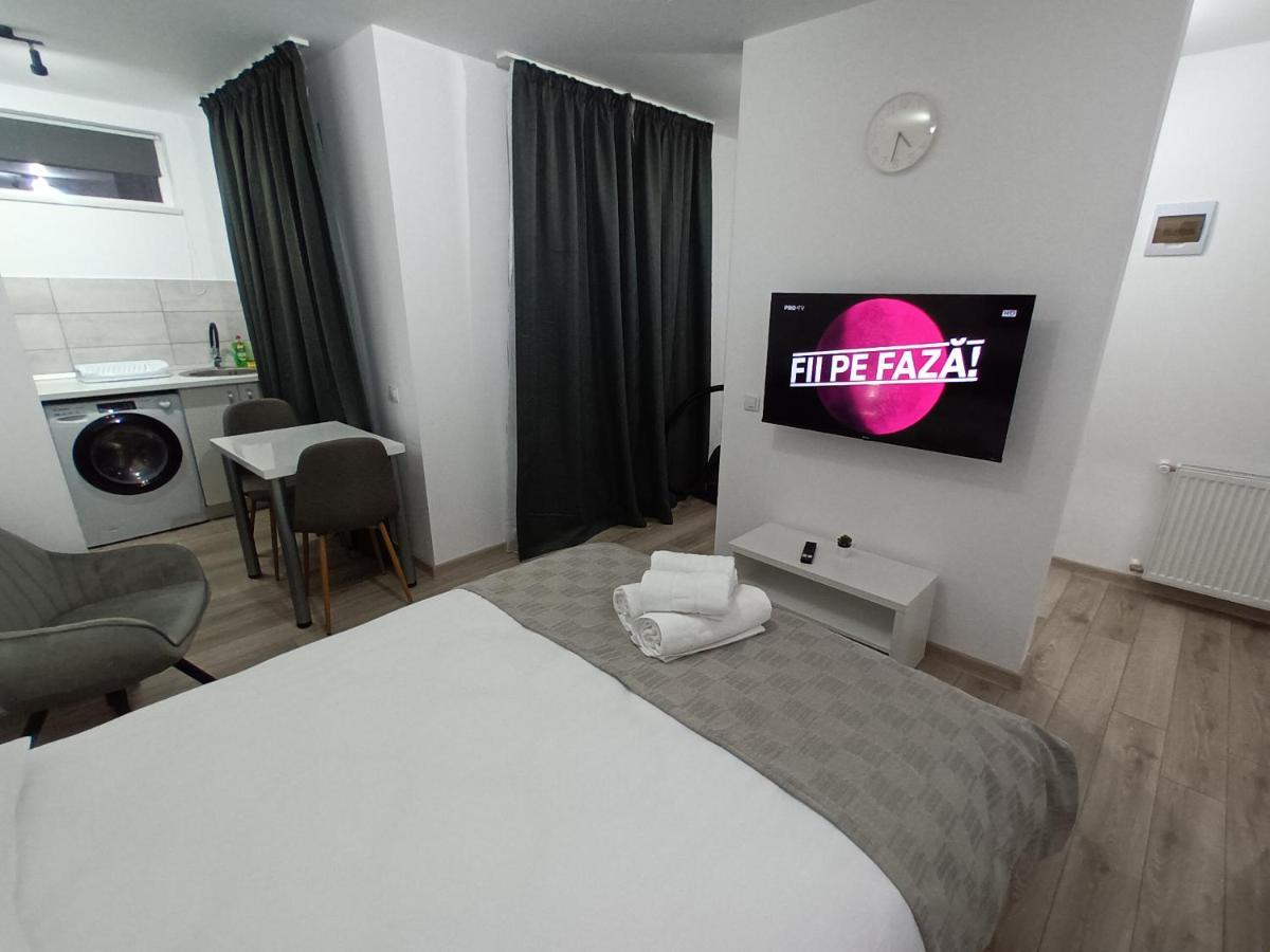 Old Town Studio Apartments บายามาเร ภายนอก รูปภาพ